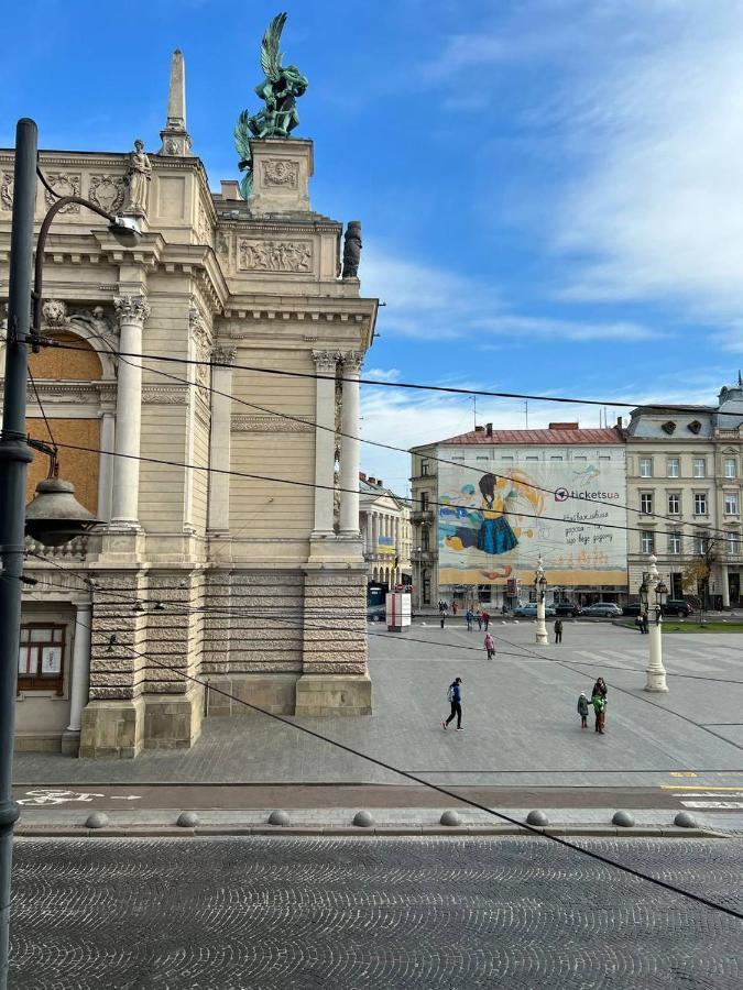Leogrand Apartments On Svobody Avenue 43 Lviv Exterior photo